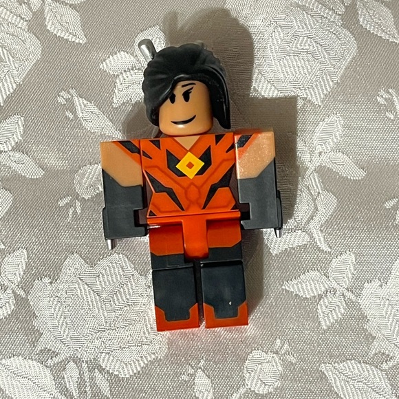 Roblox Classics Series 6 Heroes Of Robloxia Tigris Loose Figure No Code - Picture 8 of 8